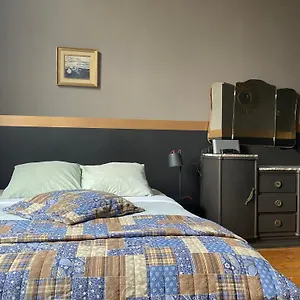 2* 宾馆 瓦康迪罗吉斯法哈洛比旅馆